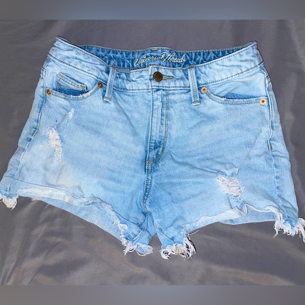 These shorts are from target. I brought this a couple years ago. Size : Medium.